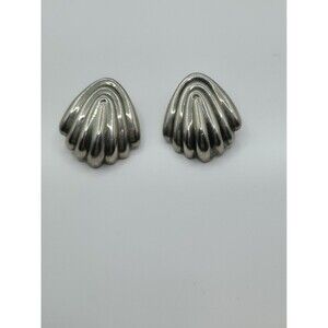 Art Deco Vintage Clam Shell Silverone Metal Pierced Earrings 1"